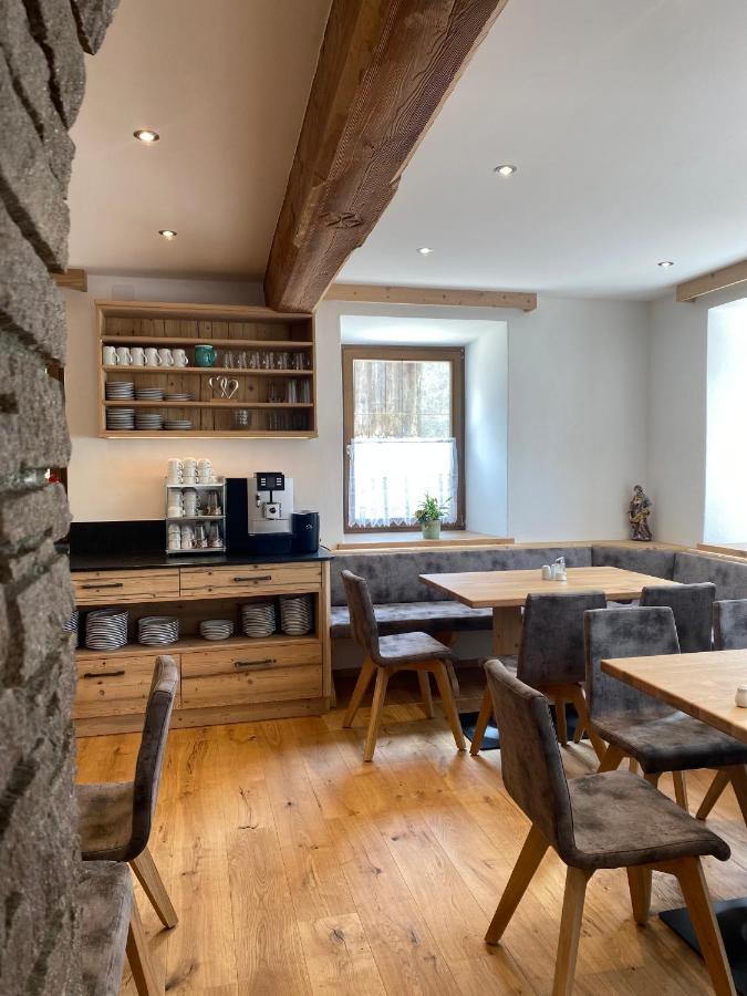 Hotel Haus Schluder - Familie Stanitzer à Weissensee Extérieur photo