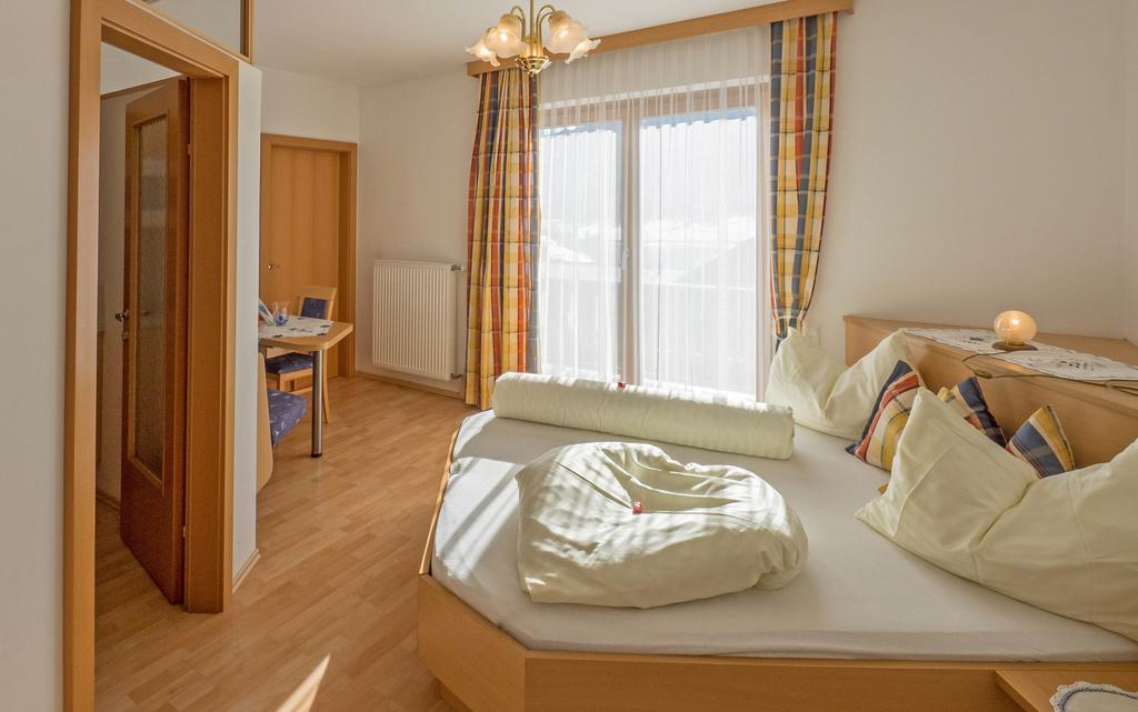 Hotel Haus Schluder - Familie Stanitzer à Weissensee Chambre photo